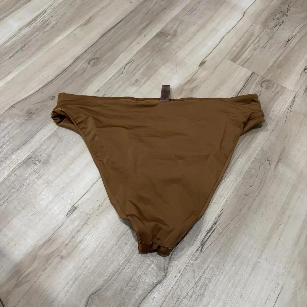 SKIMS Swim‎ Cheeky Tanga Bottoms Almond Womens 2X